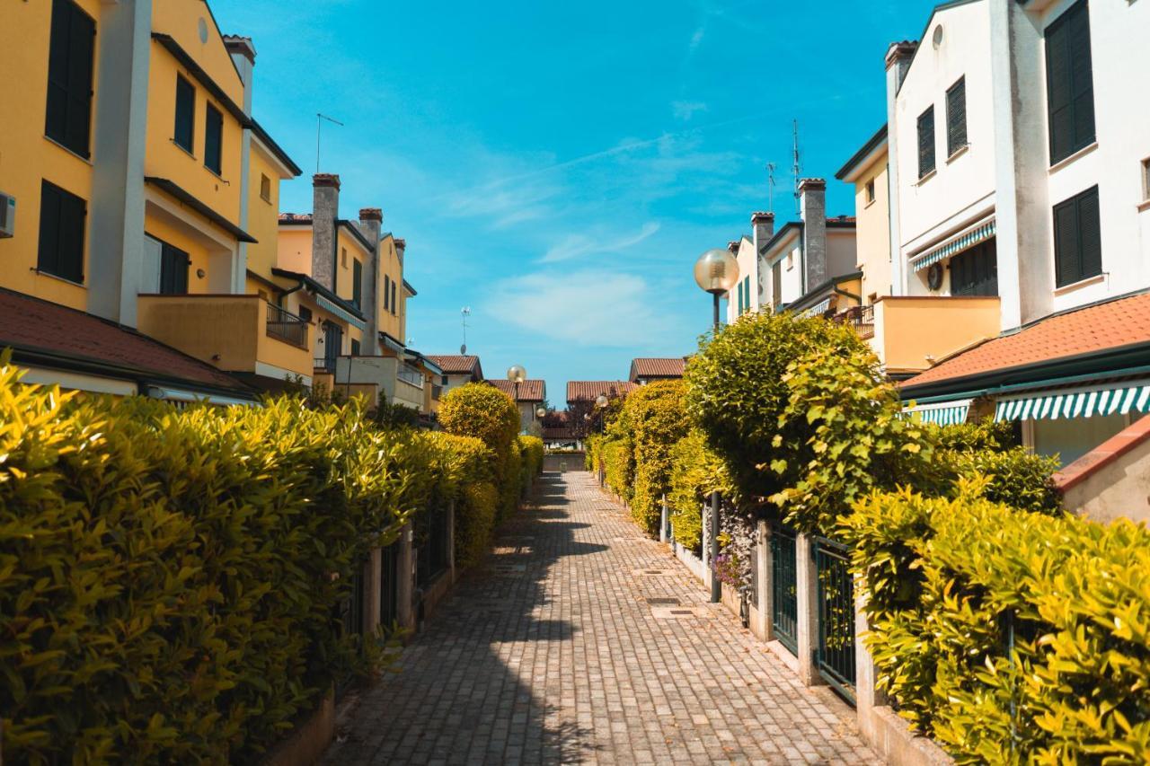 Villetta A Schiera Orchidea Ераклеа Екстер'єр фото